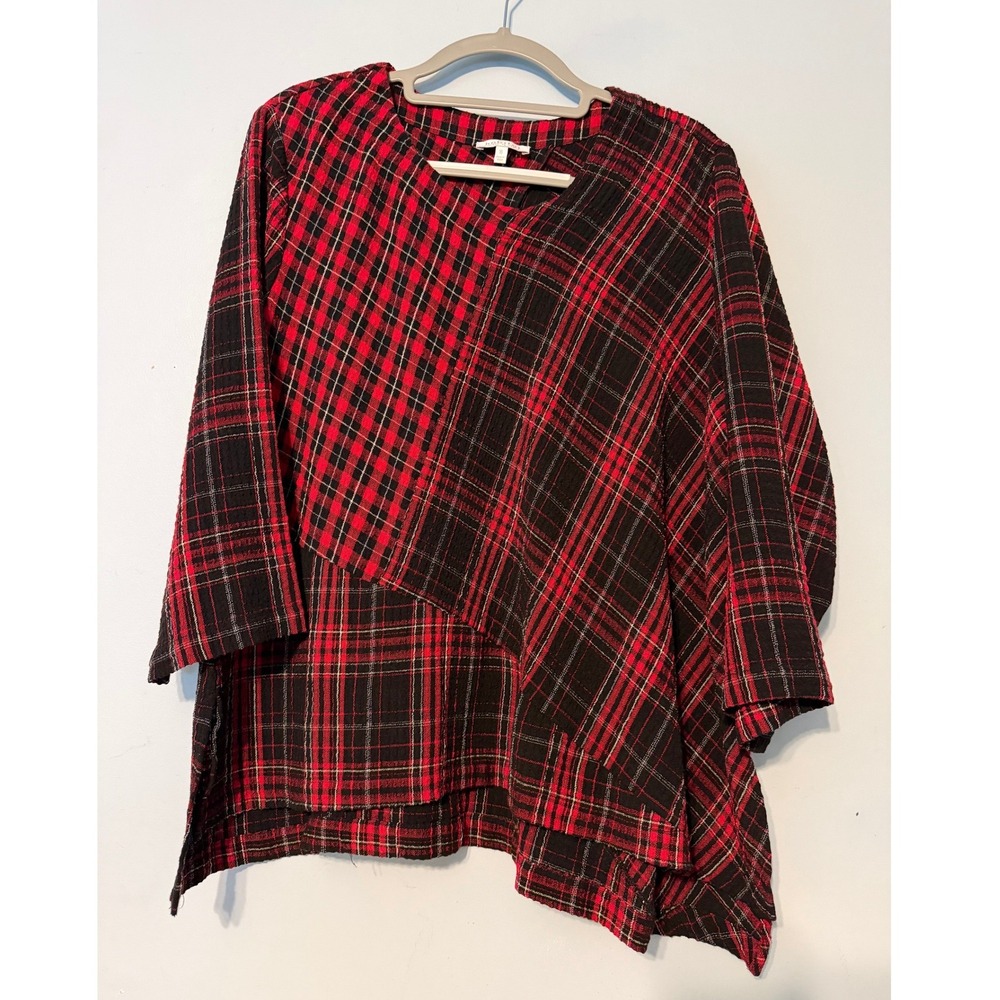 Habitat Clothes to Live In Size XL Red Black Plaid Asymmetric Tunic Top 2096